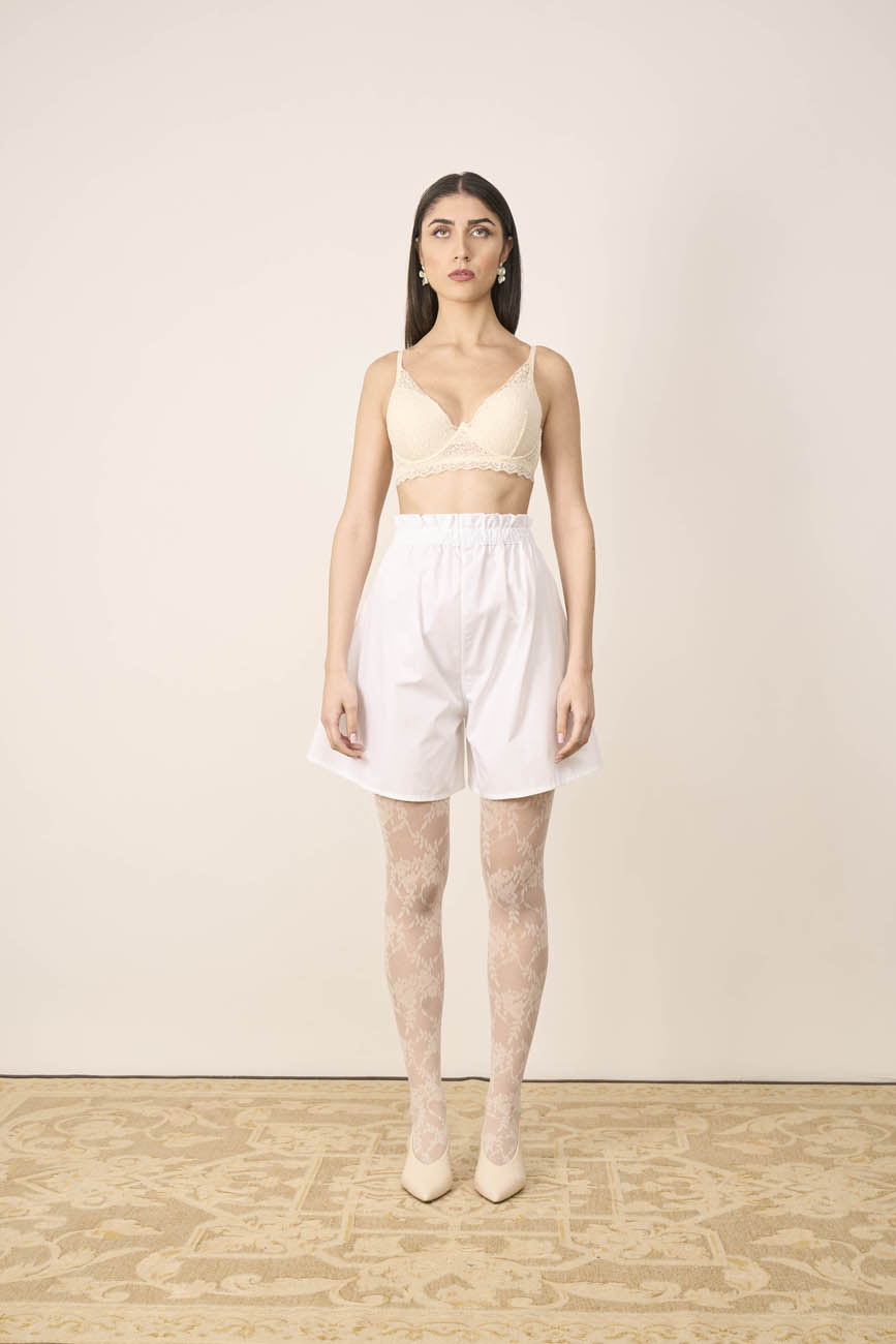 1. Short Bianco Fronte