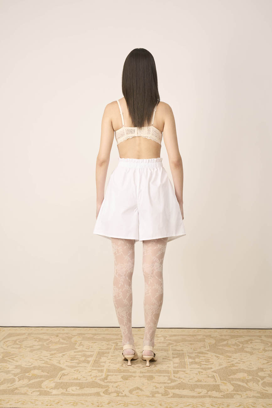 2. Short Bianco Retro