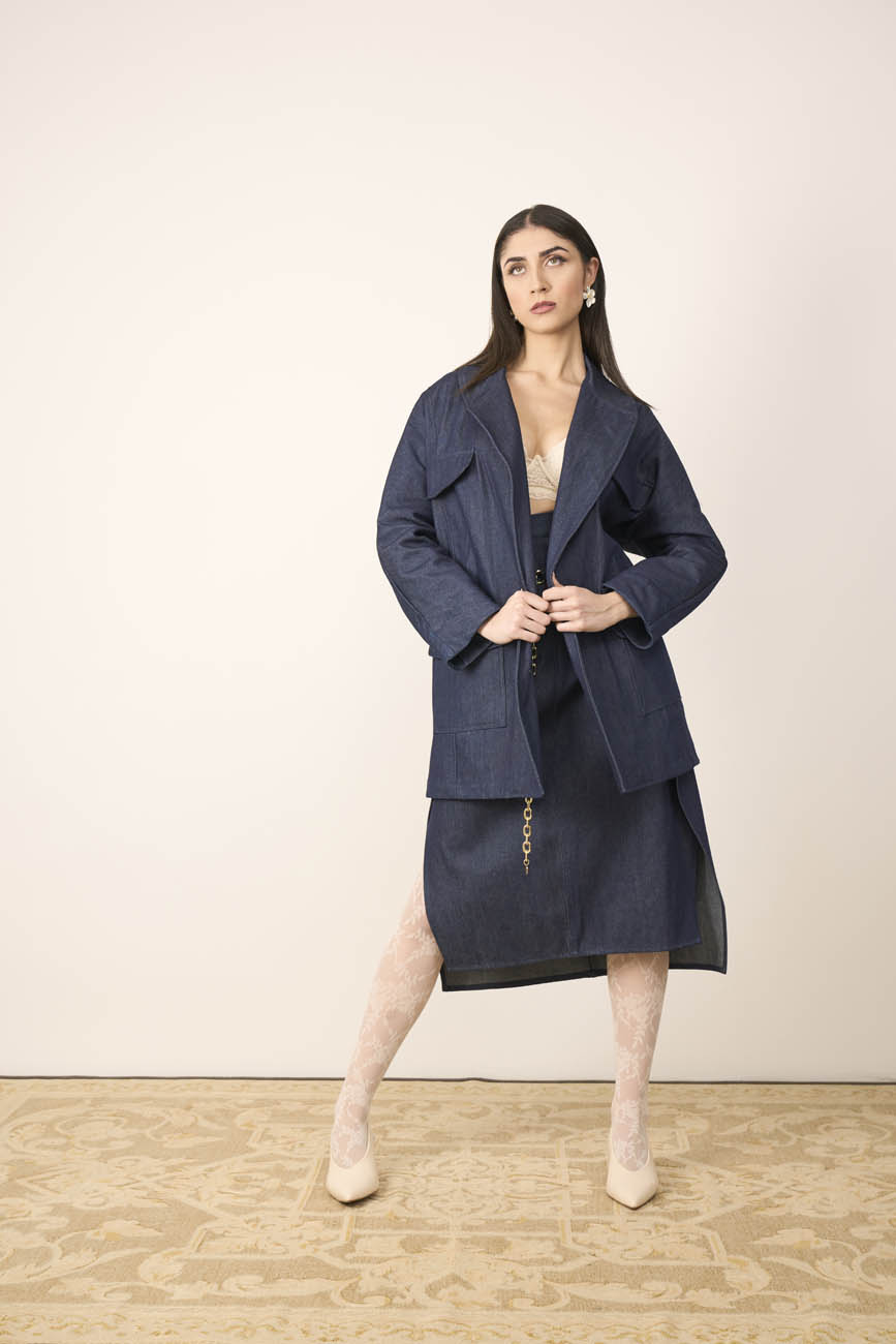 3. Blazer Denim Styling