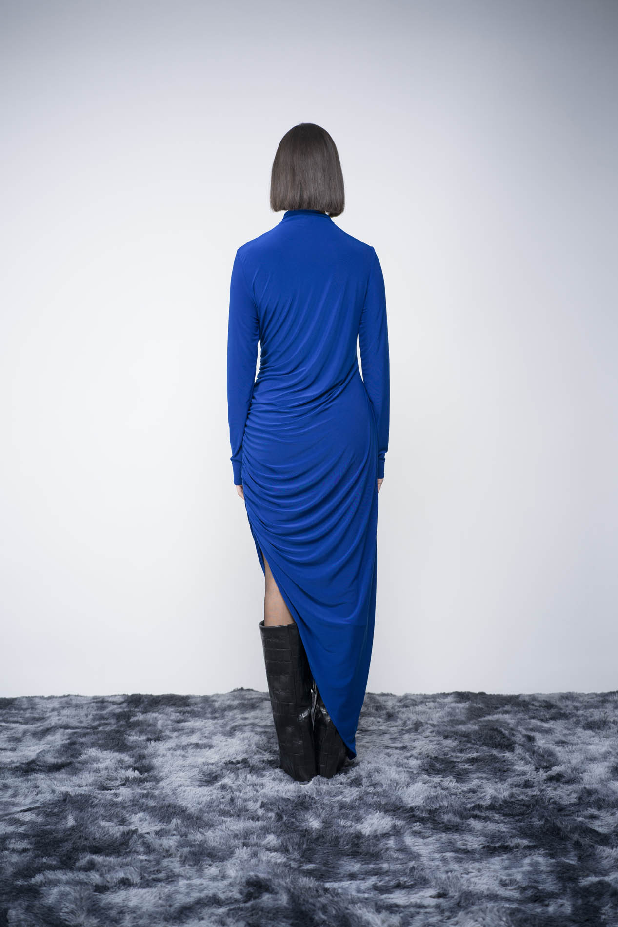 2. Abito Asimmetrico Blu Retro